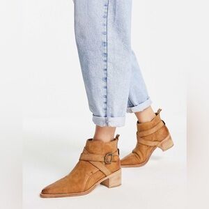 Free People In The Loop Bootie, NWT Sz 38.5 (Sz 8) - Back Loop Ankle Boots